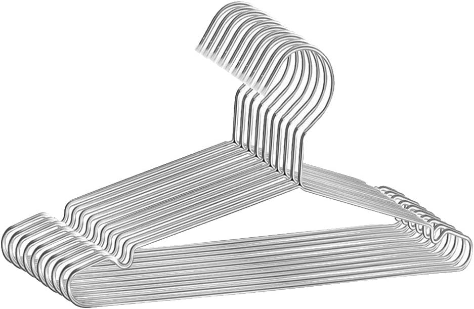 商品詳細特徴サイズ: 50/40 x 18cm、直径: 3.2mm、10個入り高耐久: ステンレススチール製ハンガーはプラスチック製のものよりも強く、錆びず、耐久性が高く、変形しにくいので、重い衣類をしっかり支え、衣類の形を保つのに十分な強度があります。省スペース:クローゼットを整理整頓してスペースを節約し、クローゼットにさらに服を追加できます。落下防止:フックのラジアンがハンガーが床に滑り落ちるのを防ぎ、特殊な溝の設計により衣類の落下を防ぎます。保護設計: ハンガーのフック上部にはプラスチックのカバーが付いており、手や衣服を傷つけません。注意事項【注意事項】・当店でご購入された商品は、原則として、「個人輸入」としての取り扱いになり、全て中華人民共和国からお客様のもとへ直送されます。・個人輸入される商品は、全てご注文者自身の「個人使用・個人消費」が前提となりますので、ご注文された商品を第三者へ譲渡・転売することは法律で禁止されております。・通関時に関税・輸入消費税が課税される可能性があります。課税額はご注文時には確定しておらず、通関時に確定しますので、商品の受け取り時に着払いでお支払いください。詳細はこちらご確認下さい。*色がある場合、モニターの発色の具合によって実際のものと色が異なる場合がある。大きい ハンガー 10本 40 50c 犬用品 インテリア 収納 ハンガー 続々入荷中 40cm 50cm