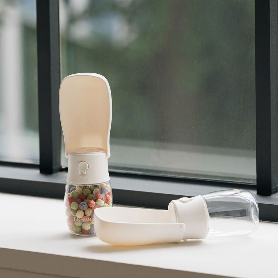 【人気商品】 犬 水筒 likalika ポータブル リターン ウォーター ボトル フィルター付き 300ml コンパクト 折りたためる おしゃれ クリーム スカイブルー 浄水効果 韓国 ブランド 安心素材 送料込み 3
