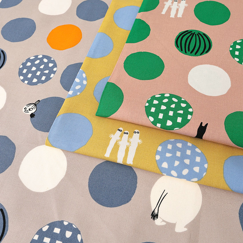 ムーミン×河東梨香 まるまる 10番キャンバス 50cm単位 | 切売り 切り売り 生地 布 布地 かわいい ナチュラル ドット柄 水玉柄 ニョロニョロ 作家 コラボ トーベヤンソン 普通地 丈夫 コットン100％ 北欧風 北欧調 北欧テイスト tonaのサムネイル