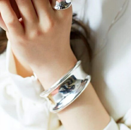 Bone Bangle バングル Nothing And Others/ナッシングアンドアザーズ【シンプル ブレスレット 重ね着け 秋 ボリューム 合金 外国 ...