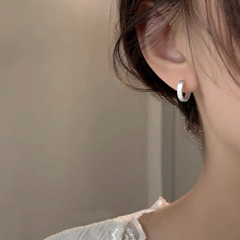 S999純銀シンプルヘアライン磨きイヤーカフレディース希少デザイン通勤万能気品ピ...
