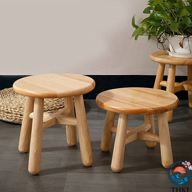 【全品5%ポイント】キッズ スツール 座面高25cm 木製 北欧 ロースツール 天然木 無垢材 木製 イス ミニスツール おしゃれ ウッドスツール 子供 椅子 幼児 丸 円形 四角 小さい 低い 椅子 かわいい 木 玄関 腰掛け コンパクト ナチュラル [3]
