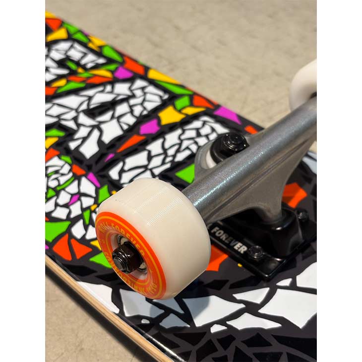 【SIDECAR】SURF&SNOWのREAL リアル MOSAIC COMPLETE 7.5スケートボード コンプリート 完成品｜アングル3