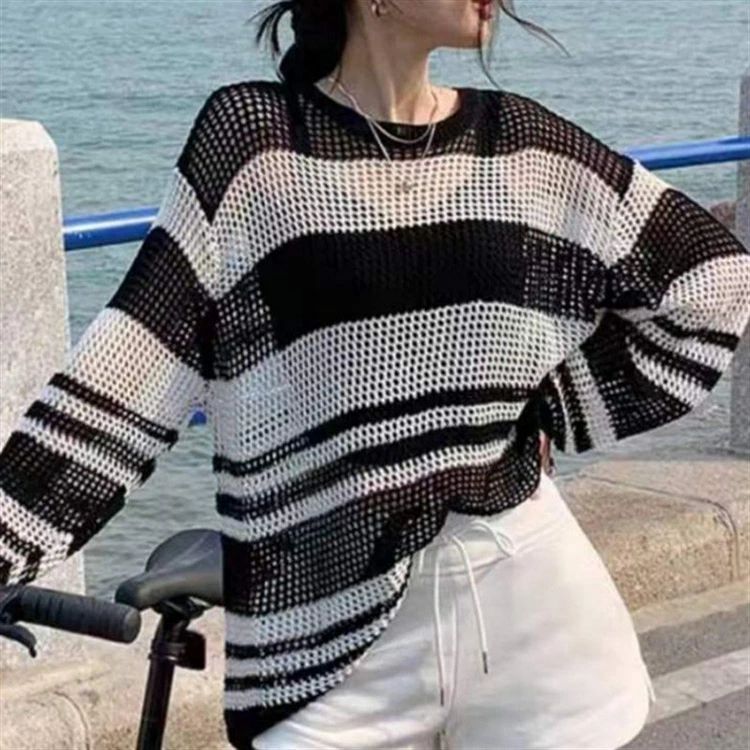 Rakuten - ブラウス カットソー レディース 透かし編み 夏 新作 長袖 トップス ストライプ Tシャツ シャツ プルオーバー 薄手 透け感 カジュアル ドッキング ニット おしゃれ ゆったり ラウンドネック 女の子 きれいめ 通勤 透かし彫り 20代 30代