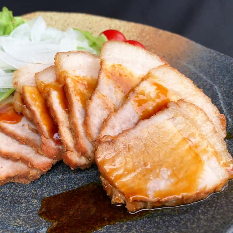 【スーパーSALE 10%OFF！】香川 焼き豚Pスライス焼豚 130gx48 使い易いスライスカットの個 食 チャーシューの原材料は 国産豚肉に小豆島産醤油 和三盆糖 香川県産ニンニクで味付け 完全手作り 化学調味料・保存料は不使用 お歳暮 お中元 ご進物 贈り物 ※離島は配送不可