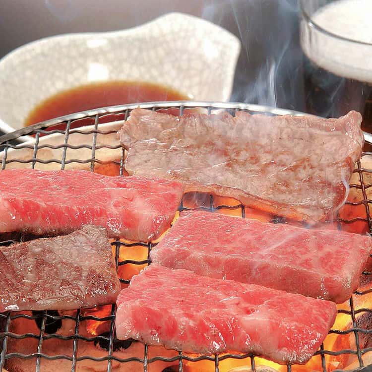 【ポイント10倍！ 30日まで！ 】 岐阜 飛騨牛 焼肉 モモ 350g 黒毛和牛 牛肉 スライス 緑豊かな飛騨は山々からわき出る美味しい水と澄んだ空気が美味しい 飛騨牛を作り上げています ご進物 ギフト 贈り物に 離島配送不可
