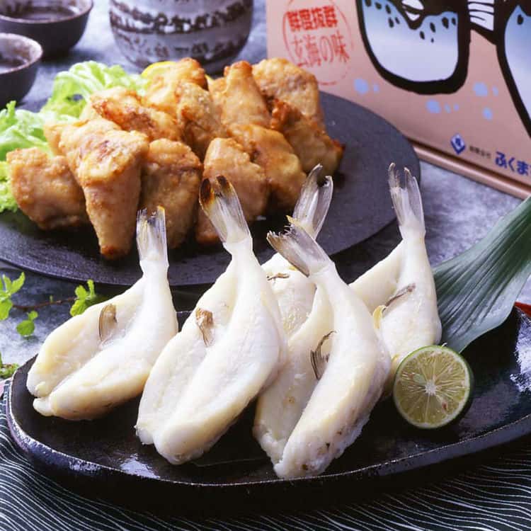 【ポイント5倍! 4月10日まで】 玄海 ふぐの唐揚げと一夜干し しろさばふぐ唐揚げ300g しろさばふぐ一夜干し300g 新鮮なしろさばふぐに唐揚げ粉をまぶしました 簡単に揚げるだけ 低塩にこだわり丁寧に仕上げた一夜干し ご進物