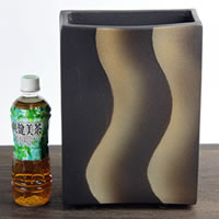 【 今だけポイント10倍 】花瓶 おしゃれ 大きい 信楽焼 和風 長角足付花入れ 和 癒し 壷 つぼ 花瓶 花器 陶器 フラワーベース 花入れ しがらき 一輪挿し インテリア 焼き物 ha-0139