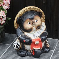 【ブラックフライデー限定15%OFFクーポン配布中】信楽焼 和風 おしゃれ スクーターに乗ったタヌキ たぬき 開運 縁起物タヌキ 陶器タヌキ たぬき 開運置物 焼き物 しがらきやき 狸 タヌキ 信楽 バイク 単車 交通安全 ta-0178