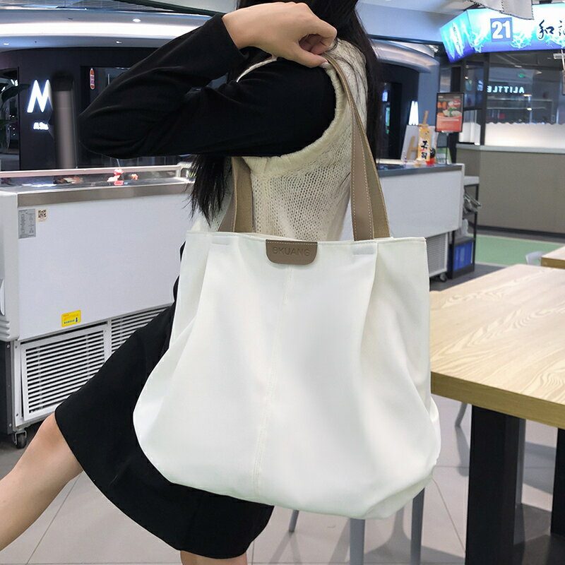 楽天サインラボ楽天市場店トートバッグ キャンバスバッグ ファスナー付き A4 ショルダーバッグ 斜めがけバッグ レディース ショルダー バッグ 大きめ 肩掛け 手提げ 通勤 通学 軽量 バッグ （1ヶ）
