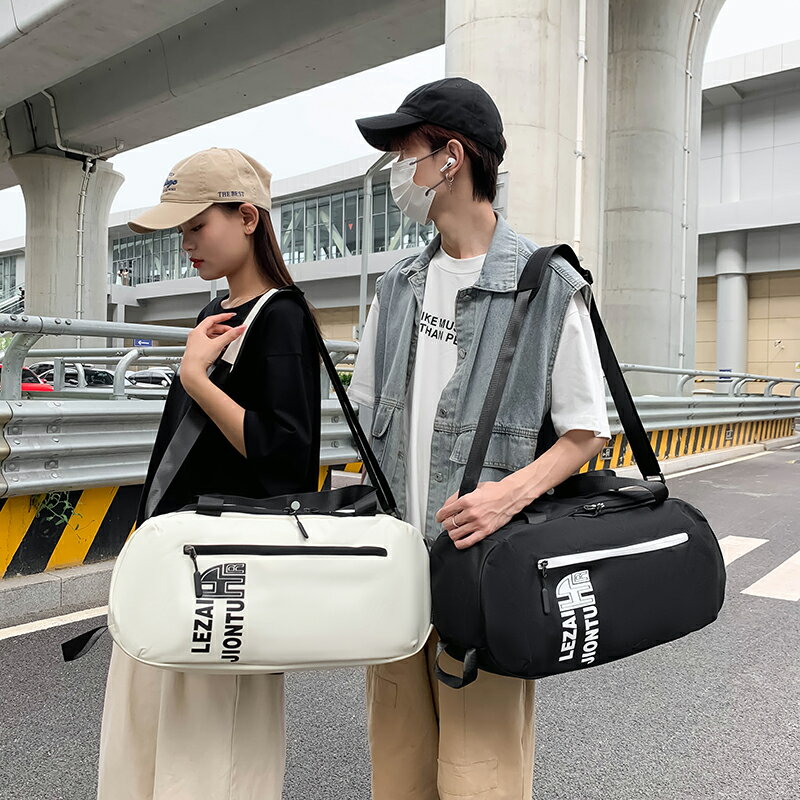 旅行バッグ 1泊旅行 マザーズバッグ 軽い 軽量 大容量 お揃い ミニトートバッグ付 レディース おけいこのバッグ ジムバッグ レジャーバッグ 便利 機能 ポケ...