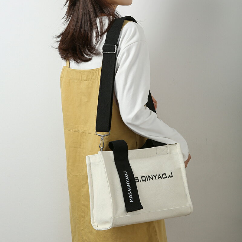 ショルダーバッグ レディース 斜めがけ 大人 軽量 2way 黒 縦 おしゃれ かわいい かっこいい ハンドバ..