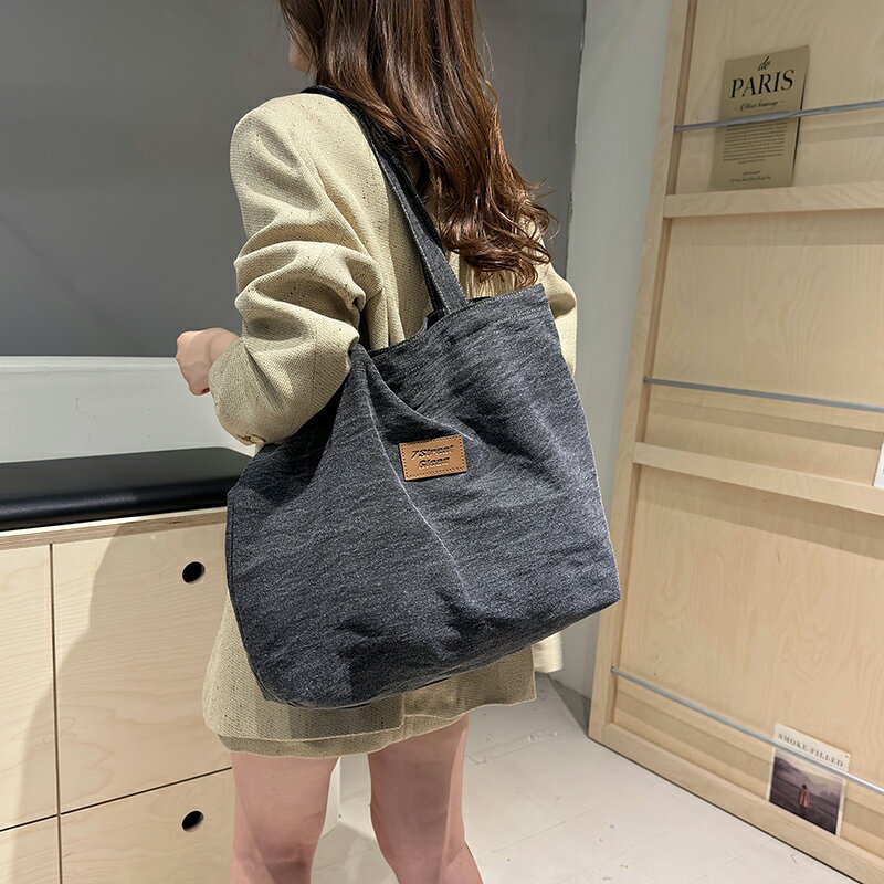 Rakuten - レディース ショルダーバッグ 大人 斜めがけ 大容量 通勤バッグ 女の子 デニ ム リュック おしゃれ 軽い かわいい 韓国バッグ（1ヶ）