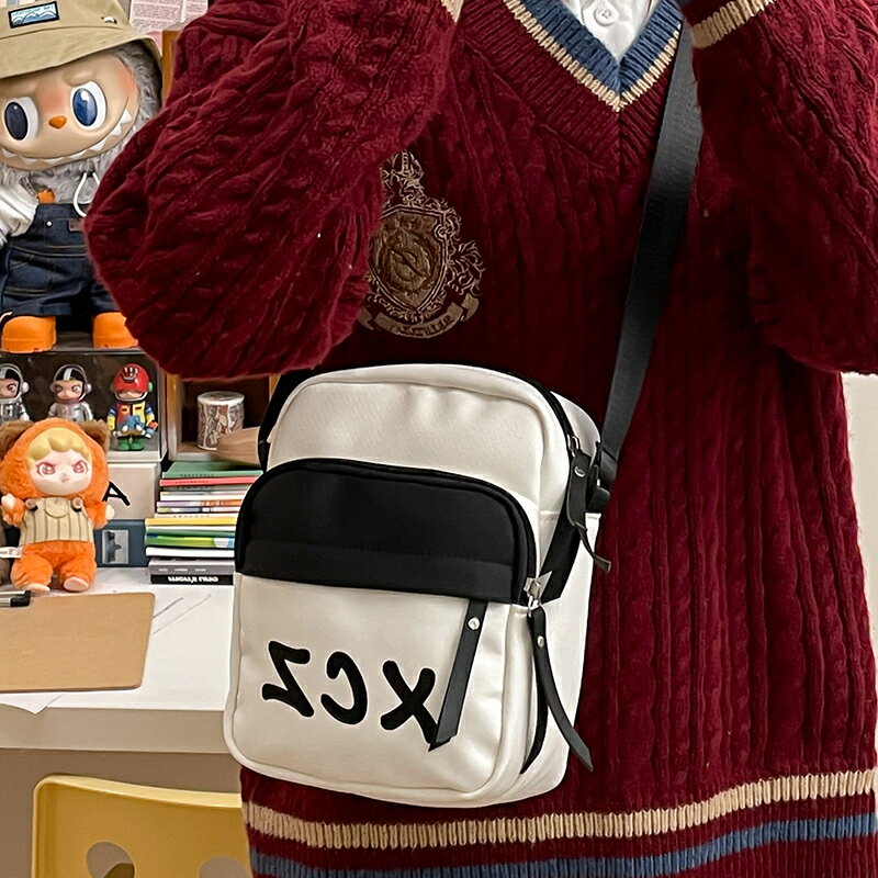 Rakuten - ミニショルダーバッグ レディース 斜めがけバッグ 斜め掛けバッグ ミニバッグ おしゃれ かわいい 軽量 シンプル 縦行 肩掛け かばん バッグ（1ヶ）