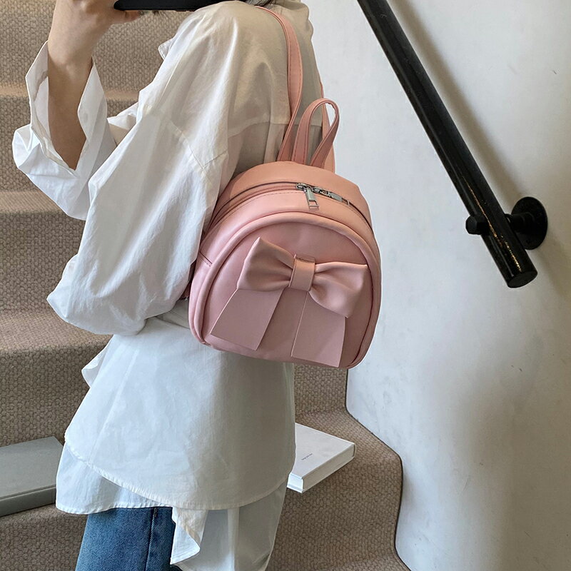 リュック 女子 レディース 通学 通勤 リュックサック おしゃれ 小さめ 合皮 バックパック 大容量 旅行 ..