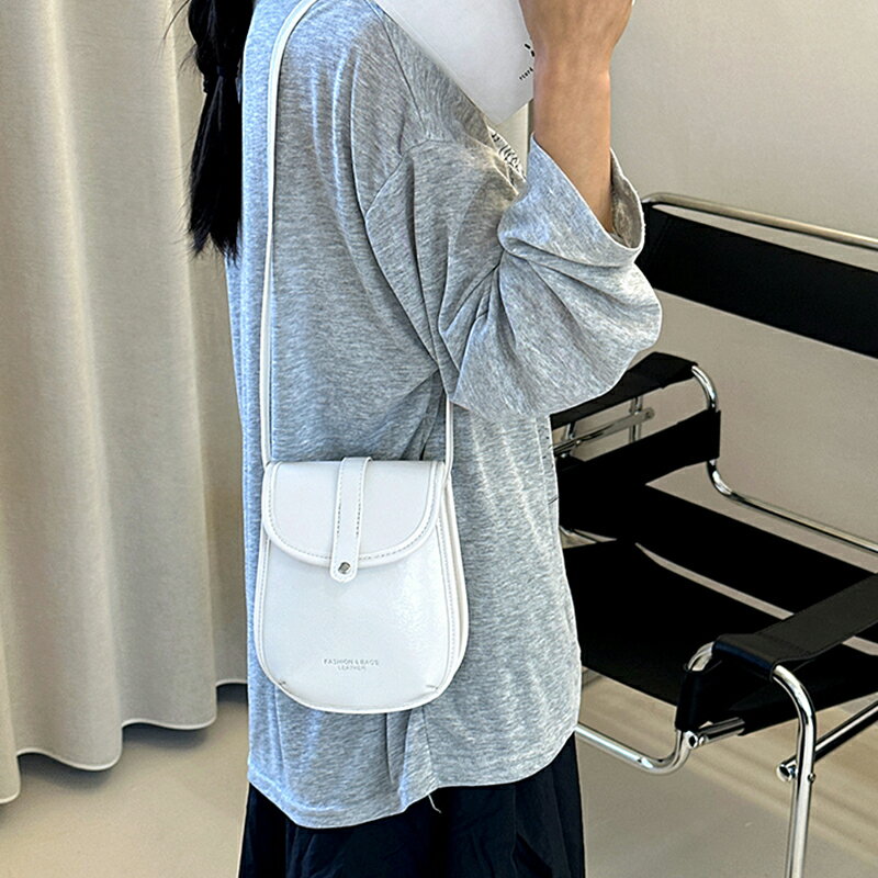 Rakuten - スマホショルダー スマホポーチ スマホポシェット レディース ショルダーポーチ 肩掛け ショルダー 携帯 ケース 斜め掛け 縦型 軽量 ポシェット（1ヶ）