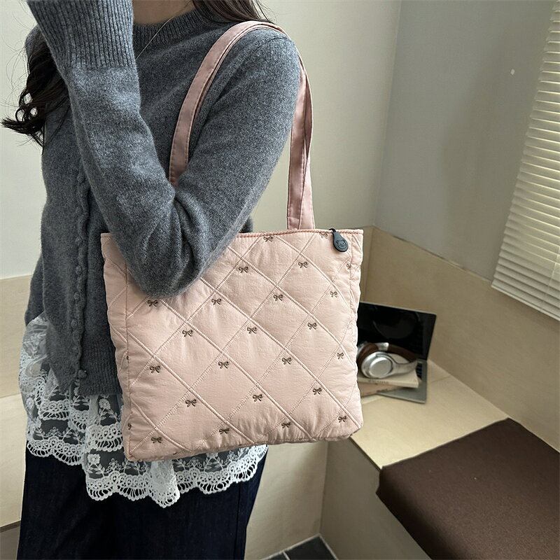 Rakuten - ショルダーバッグ レディース 大人 軽量 トートバッグ 大きめ 大容量 秋冬バッグ 韓国 女性 カバン きれいめ シンプル バッグ 野外/旅行/通勤（1ヶ）