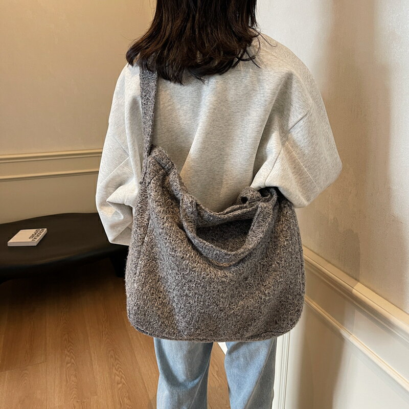 ハンドバッグ レディース ショルダーバッグ 大容量バッグ ショルダー付き 肩掛け 大人 上品 可愛い 大..