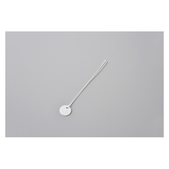 商品詳細を選択■サイズ:20mmφ15mmφ20mmφ25mmφ30mmφファイバー製丸札 無地 20mmφ (200302)棚や工具に、鍵や配線に。あらゆる場面での分類・整理に最適。マジック、不滅インキ、鉛筆などで記入できるファイバー製の...商品スペックサイズH100×W160×D24.5mm質量42g仕様穴1カ所(3mmφ×1) 取付仕様:吊り下げタイプ セット商品:100枚1組 カラー:ホワイト 1枚サイズ:20mmφ×0.9mm ヒモの長さ:110mm表記内容無地タイプ材質本体:強硬ファイバー ヒモ:綿(タコ糸)付属品ヒモ製造国日本入数100枚出荷単位組商品説明 棚や工具、鍵や配線など、あらゆる場面での分類・整理に最適です。 強硬ファイバー製で耐久性があり、高温の場所でも使用可能です。 マジック、不滅インキ、鉛筆などで直接記入ができる無地タイプです。 便利なタコ糸（ヒモ）付きで、すぐに吊り下げて使用できます。