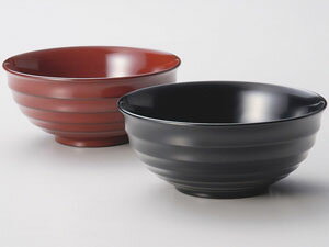【越前漆器】　鉋（かんな）目　夫婦飯椀　黒（大）・古代根来（小）/両親へ・ブライダル・結婚祝い・ペアセット・お碗・御祝