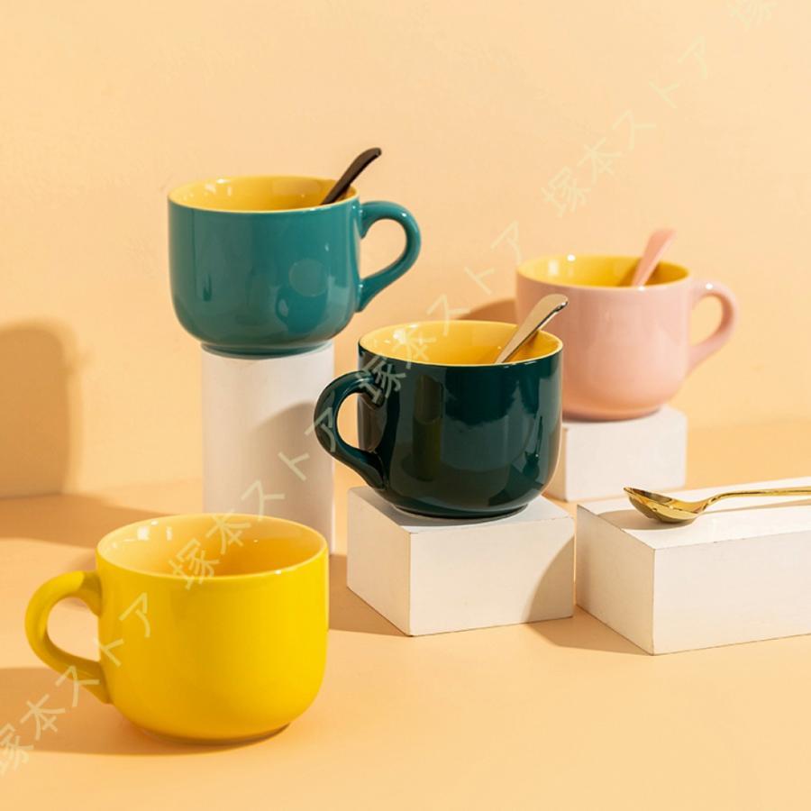 マグカップ キッチン インテリア 上品な食器 結婚の引き出物 新築祝い 開店祝い 風水 開運 バレンタイン ホワイトデー 母の日 父の日 お中元 敬老の日 還暦祝 お歳暮 結婚の引き出物 伝統工芸品シャビーシックな雰囲気と上質感が、とても素敵に感じるマグカップです。 幅広い年齢層の方に、ギフトだけでなくご自宅用にも喜ばれている一番人気のマグカップです。落ち着いたくすみカラーがどんな食卓にも似合う可愛らしいマグカップ。食卓を明るくし、使うたびに幸せを感じられるような器です。 大容量でお好きなドリンクをたっぷり入れて、ゆったりと休憩時間を楽しむことができます。材質：陶器 本体サイズ: 上部直径約11.5cm、高さ約9cm、容量：約650ml 機能:電子レンジOK、食器洗浄機OK おしゃれ お洒落 オシャレ 大きい シンプル レトロ アンティーク モダン かわいい 可愛い カフェ デザイン 焼き物 陶芸 陶器 和風 和 和食器 無地 朝食 紅茶 カフェラテ コーヒー マグ