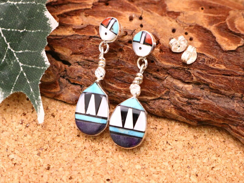 インディアンジュエリー ズニ族 ピアス Tony & Ola Eriacho (トニー&オラ エリアッチョ)サンフェイス インレイ 縦長 デザイン ぶら下がりピ...