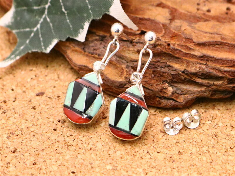 インディアンジュエリー ズニ族 Tony & Ola Eriacho (トニー&オラ エリアッチョ) ピアス インレイ デザイン ぶら下がりピアス ネイティブ ...