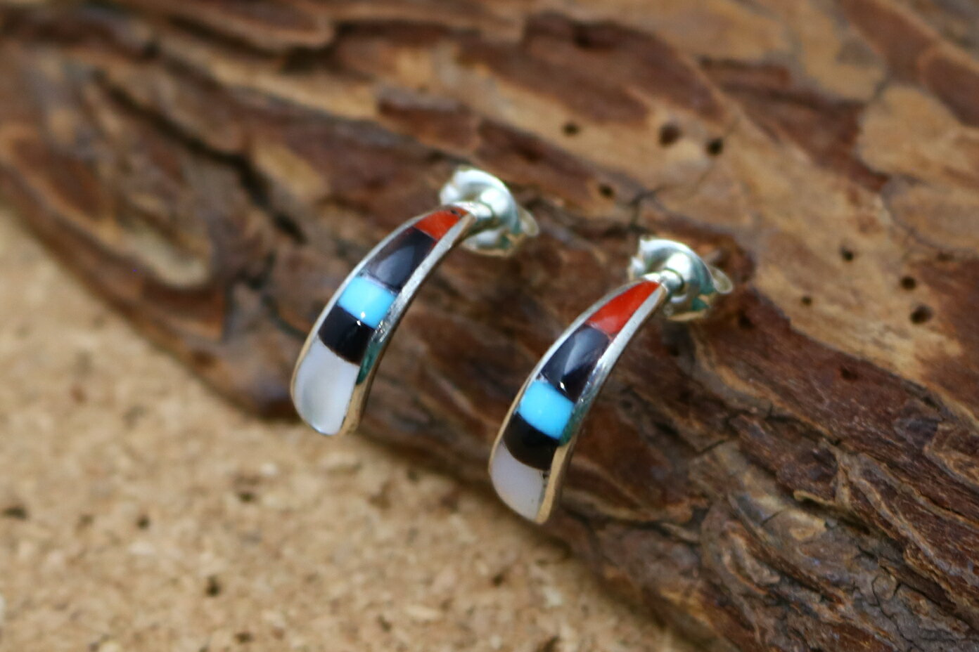 インディアンジュエリー ズニ族 インレイ ハーフフープ ピアス ネイティブ アメリカン シルバー アクセサリー ジュエリー レディース ギフト プレゼント