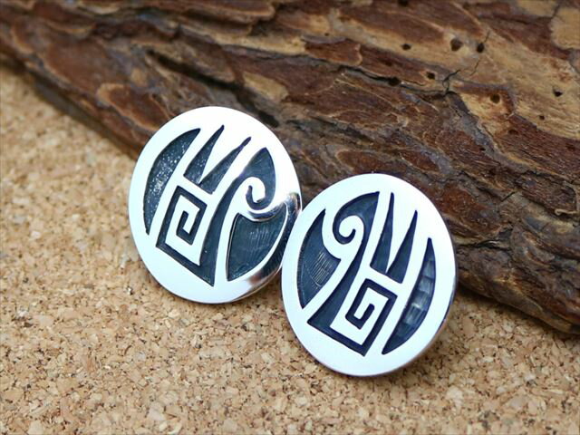 インディアンジュエリー ホピ族 雨雲 レインクラウド ラウンド型 スタッズ ピアス ネイティブ アメリカン シルバー 925 アクセサリー ジュエリー ユニーク...