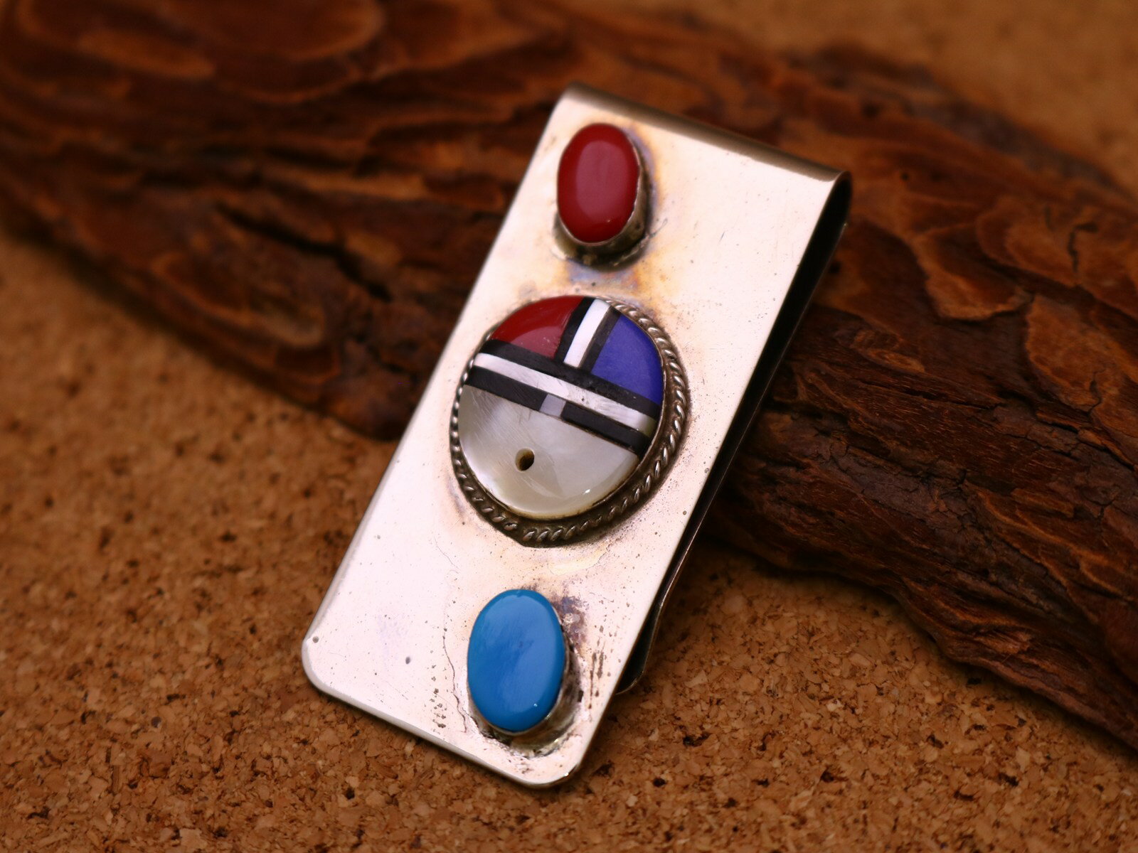 インディアンジュエリー ズニ族 シルバー ターコイズ コーラル インレイ サンフェイス マネークリップ ネイティブ アメリカン アクセサリー ジュエリー 925...