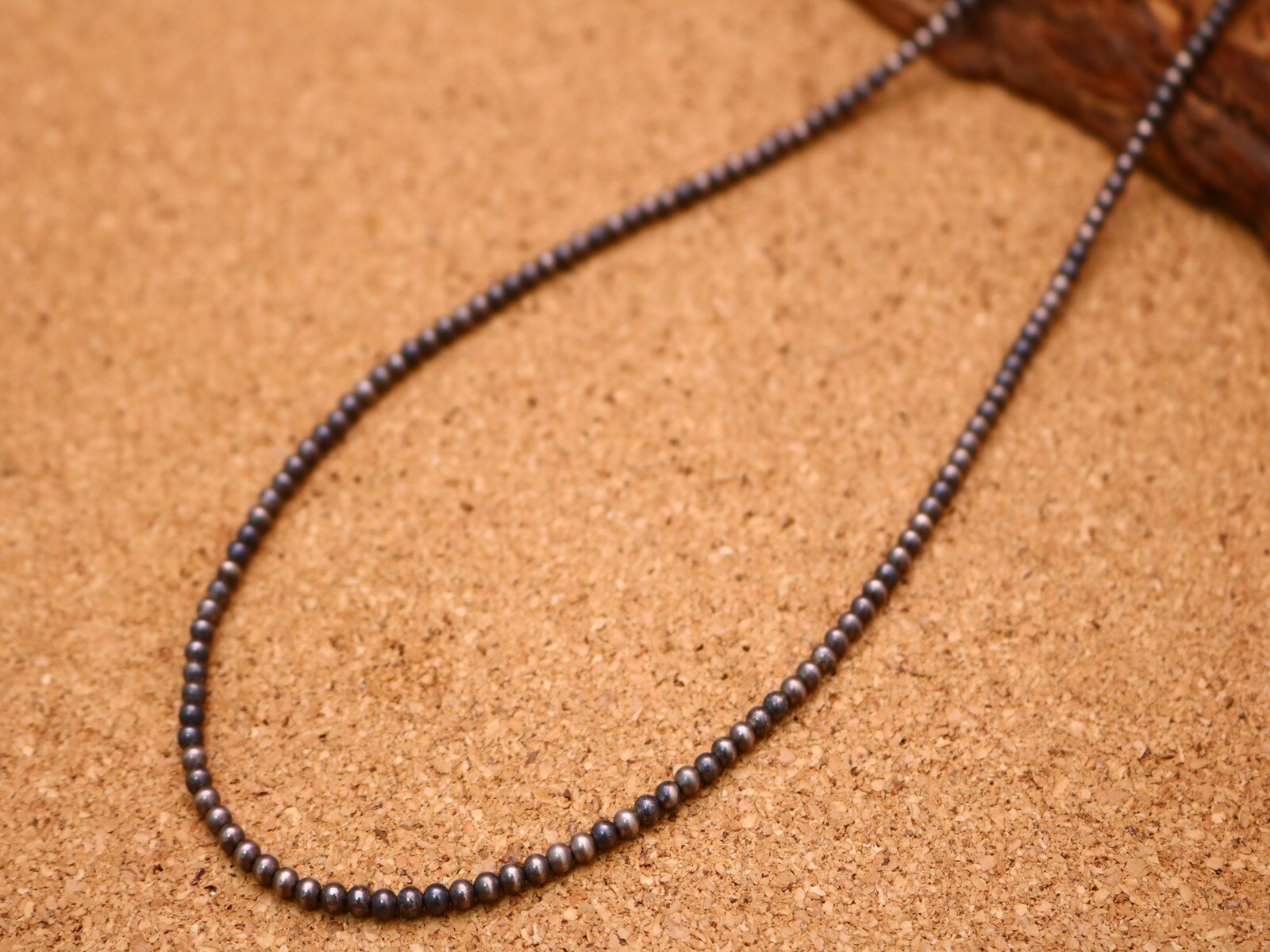 インディアンジュエリー ナバホ族 ナバホパール ラウンド 粒 ビーズ シルバー いぶし ネックレス ネイティブ アメリカン ユニセックス レディース メンズ ギ...