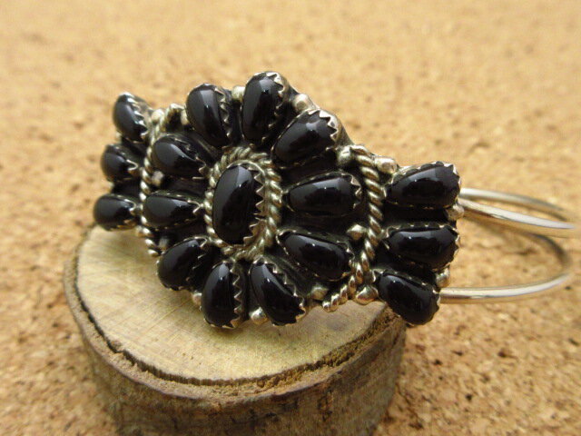 インディアンジュエリー・ナバホ族作 ジェット クラスター バングル ネイティブ アメリカン シルバー アクセサリー ジュエリー レディース メンズ ギフト プレゼント シルバー 925 ユニセックス