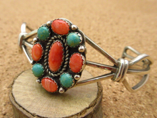 インディアンジュエリー・ナバホ族作 ターコイズ スパイニーオイスターシェル クラスター バングル ネイティブ アメリカン シルバー アクセサリー ジュエリー レディース メンズ ギフト プレゼント シルバー 925 ユニセックス