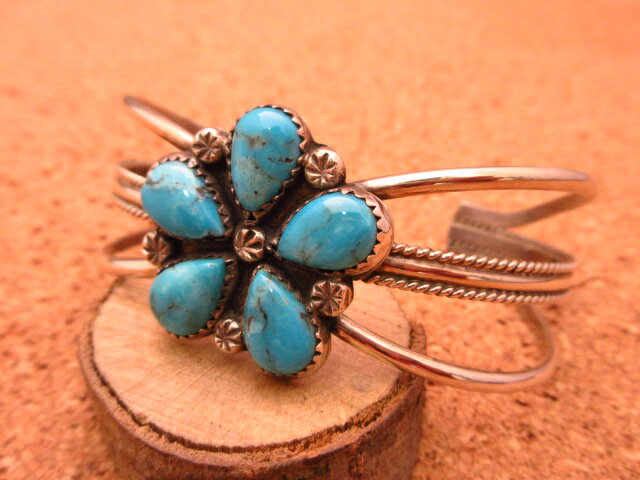 インディアンジュエリー・ナバホ族作 ターコイズ クラスター バングル ネイティブ アメリカン シルバー..