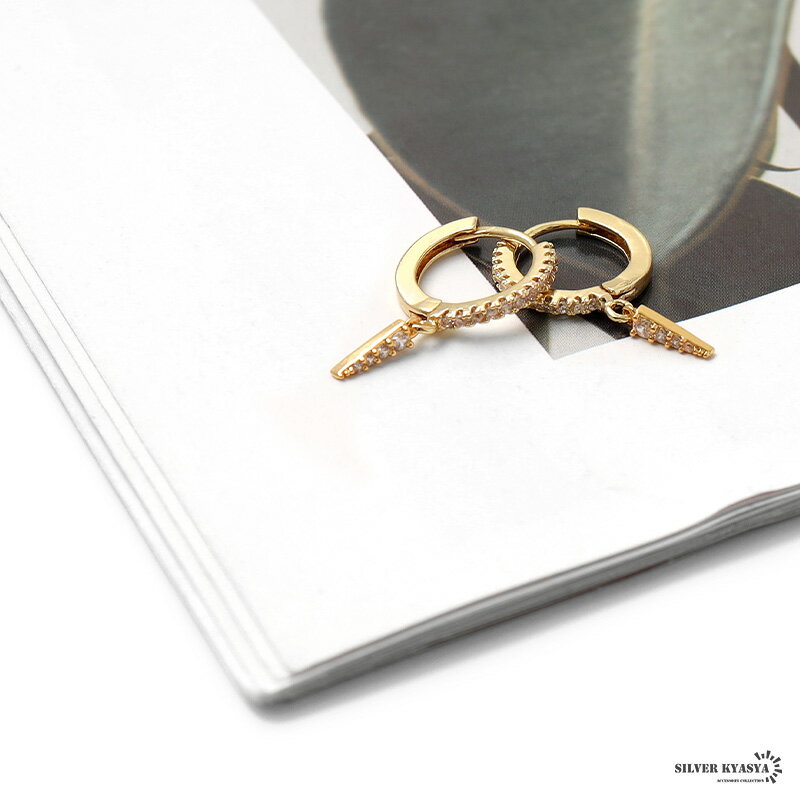 ＼スーパーSALE 10%OFF 2,640円→2,376円 ／両耳用 フープピアス チャーム キュービックジルコニア CZ AAA パヴェ 爪留め トライアングル gold ゴールド ストーンアクセサリー レディースピアス ドロップピアス イヤリング