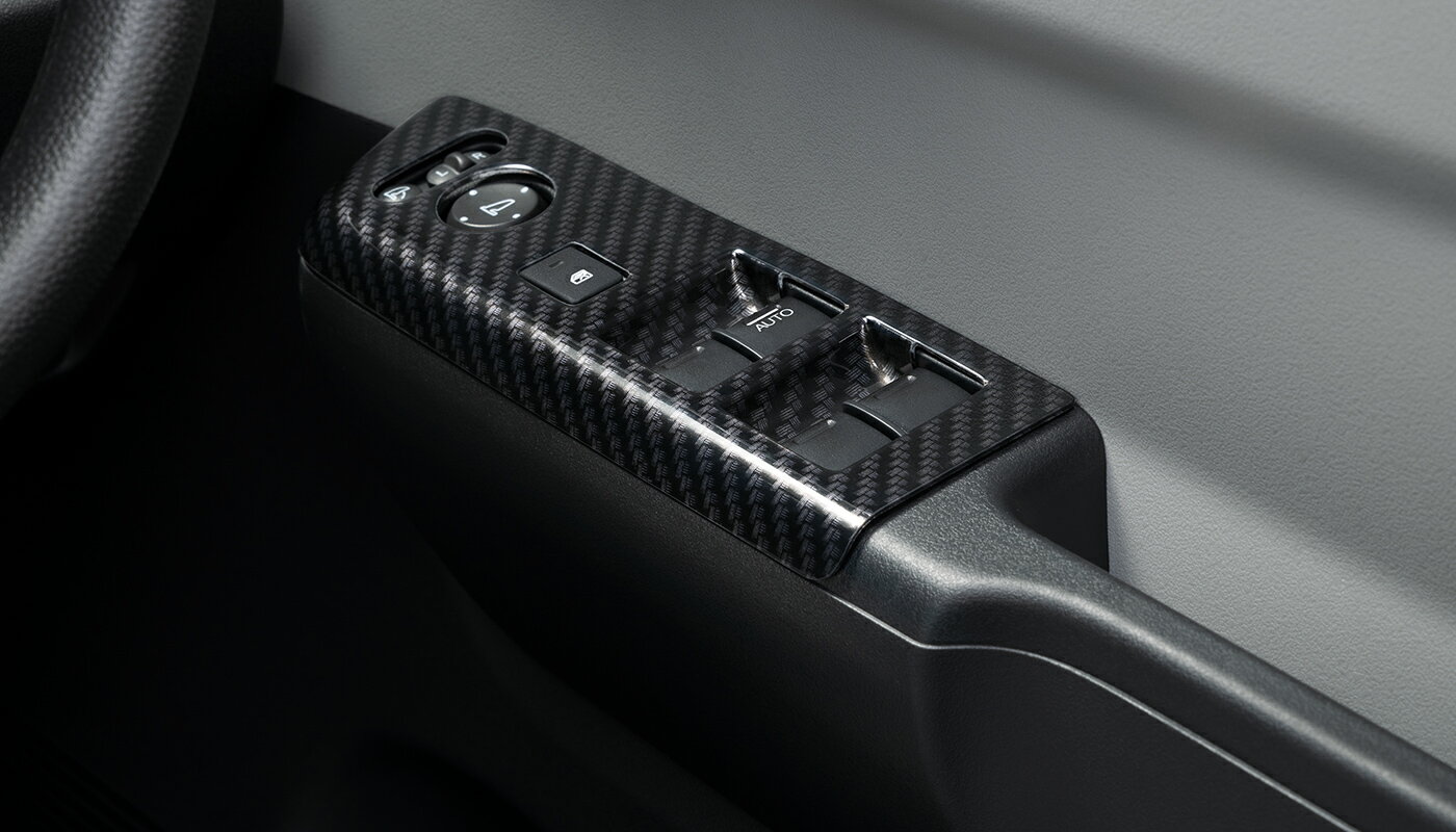 PWSWパネル デジタルカーボン 08Z48-E6E-BK0B | HONDA ホンダ N-ONE E: NONE E NワンE エヌワンE JG5 内装パーツ 内装 インテリア ドアスイッチパネル ドアスイッチ ドレスアップ 装飾パーツ 装飾品 カスタム カスタマイズ 車用品 カー用品 車 自動車