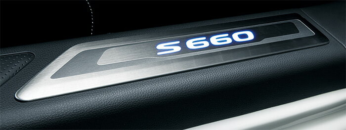HONDA ホンダ S660 ホンダ純正 サイドステップガーニッシュ（ドア開閉連動 ホワイトLEDイルミネーション／車名ロゴ付 左右セット）【 2015.3〜次モデル】||