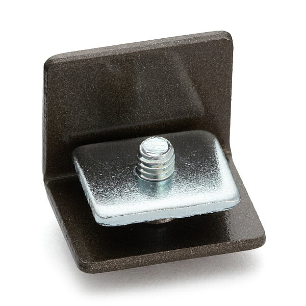 ※image photo PAストップ B1015 レール端部に取り付け、フックの脱落を防ぎます。 【カラー】ブロンズ 【材料】鋼 【仕上】塗装 【重量】11g 製品内容は、部品としての品質範囲です。この部品を使用した最終製品の機能・性能・安全を保証するものではありません。 【注文コード】 110-020-231 【品番】 B1015 ※画像はイメージです。 ※パッケージ、仕様、品番などの変更が予告なく変更される場合が御座います。 カテゴリー