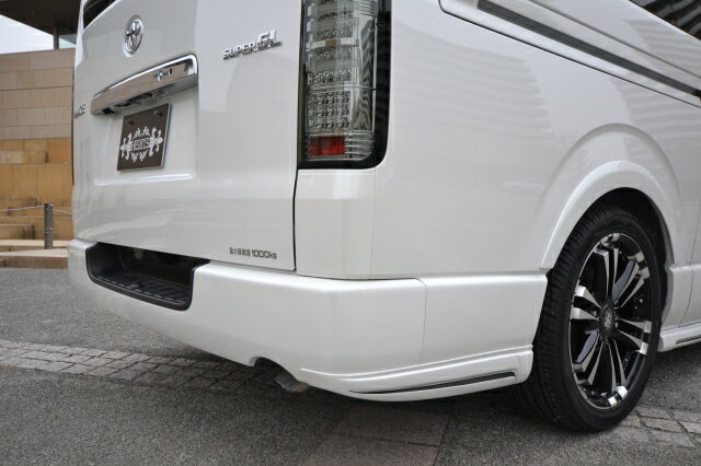 ハーツ ハイエース 200系 リアフィン FRP 未塗装 AE-RE003 HEARTS Revive リヴァイヴ