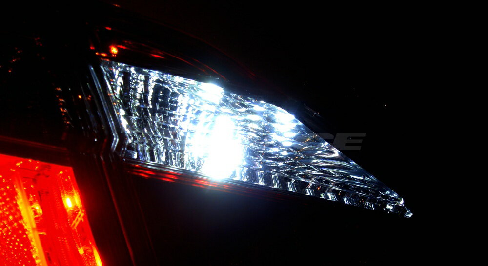 LXモード カムリハイブリッド AVV50 全グレード 後期 LXスマートLEDバックアップランプ(T16) LX-MODE 配送先カーショップのみ