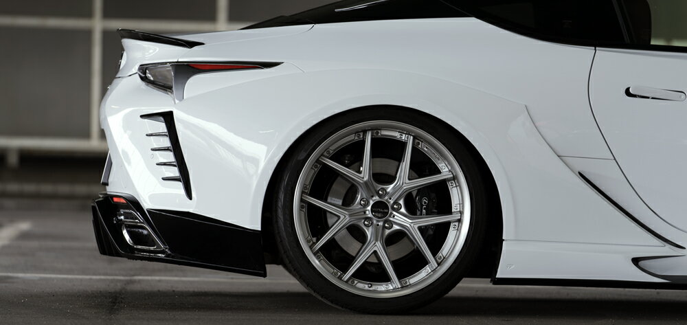 Rakuten - ヴァルド LC500h/500 GWZ100 / URZ100 フェンダーセット FRP製 未塗装 WALD SPORTS LINE スポーツライン