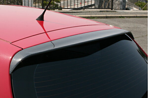 【メーカー名】CHARGE SPEED/チャージスピード【適合車種】　アルファロメオ【年式/型式】alfa147/前期(3/5Dr）【商品名】リアスポイラー【セット内容】-【塗装/未塗装】-【カラー】-【素材】カーボン【特記事項】1GTAは除く。リアワイパーをGTA用に交換が必要になります。※掲載画像にはFRP製とカーボン製で同一の画像を使用している場合がございますので購入時にご注意頂ますようお願い致します。【注意】こちらの商品は個人のお客様でもご注文は可能ですが、法人様住所のみお届け可能です。配送先入力欄より法人『住所・屋号・電話番号(固定電話のみ)』をご指定ください。【定価】41800円【納期】納期はメーカーの在庫や生産状況によって異なりますのでトラブル防止の為、必ず事前にお問い合わせ下さい。【送料/配送】■この商品の基本送料(本州、四国、九州)は【 送料無料 】となります。■北海道送料は【 送料無料 】となります。(※北海道送料が掛る場合、会計時に自動計算されませんのでご注意ください。)※沖縄県/離島は別途お見積りさせて頂きますので、ご注文前に必ず送料の確認をお願いします。