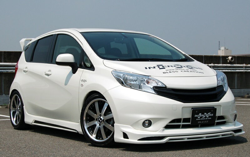 ブレス クリエイション ノート E12 フロントハーフスポイラー FRP 未塗装白ゲルコート NNT-01-001 BLES..