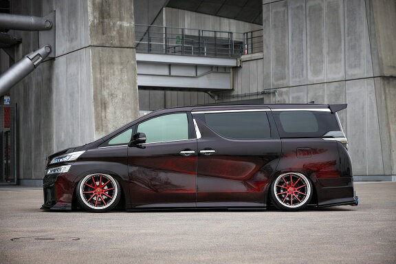 クール レーシング ヴェルファイア 30系 後期 サイドステップ SG 4分割タイプ ストロンググレード FRP 塗り分け塗装 KUHL RACING 30V-RSGT(2)