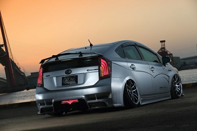 クール レーシング プリウス 30系 リアバンパー SG Ver.1 ストロンググレード FRP 塗り分け塗装 KUHL RACING 30R-SS