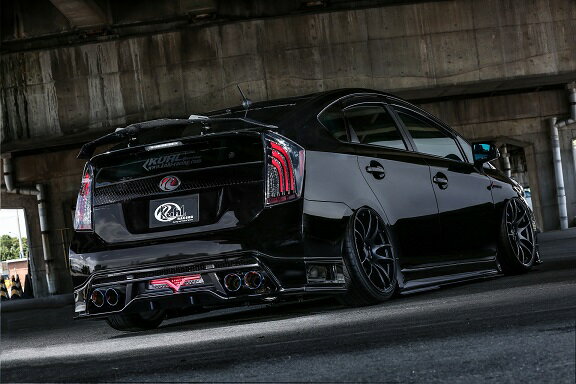 クール レーシング プリウス 30系 サイドステップ SG Ver.3 ストロンググレード FRP 塗装済 KUHL RACING 30R-SS2