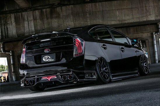 クール レーシング プリウス 30系 サイド ディフューザー SG Ver.3 ストロンググレード FRP 塗り分け塗装 KUHL RACING 30R-SS2