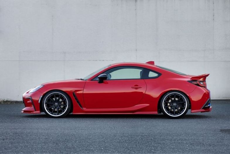 ������ �졼���� GR86 ZN8 ���������å� BASIC SET ���ȥ��󥰥��졼�� FRP 2�ȡ������� KUHL RACING KRUISE KR-ZN8RR