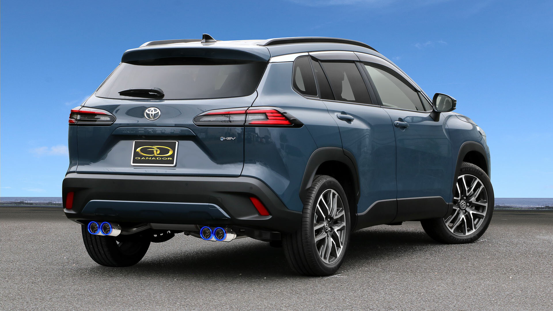 ���ʥɡ��� �������饯���� �ϥ��֥�å� E-Four 6AA-ZVG16 �ޥե顼 GVS-055CBL GANADOR Vertex 4WD/SUV