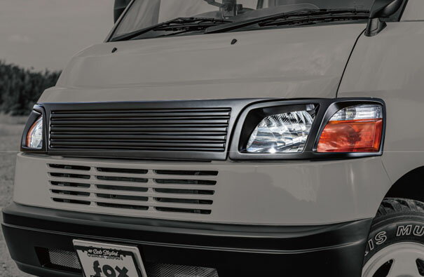 タウンエース/ライトエース S40系 後期 フロントグリルセット FRP製品 黒ゲルコート仕上げ 未塗装 ESB CLS FOX フォックス